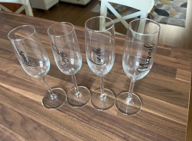 champagne glasses