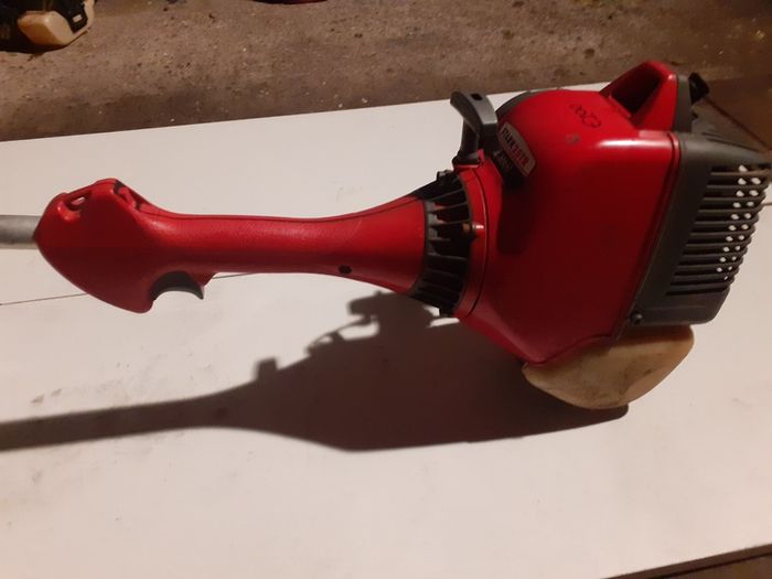 Efco Stark 25TR grass strimmer