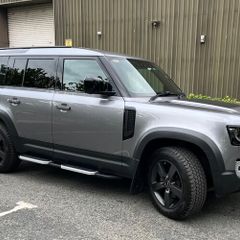 Land Rover Defender 2021