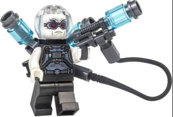 Lego Mr FREEZE Minifigure Lego Batman Lego Minifigure