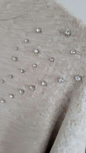 SAVIDA oatmeal supersoft embellished top Sz M( Fit 12-14) - Bnwot