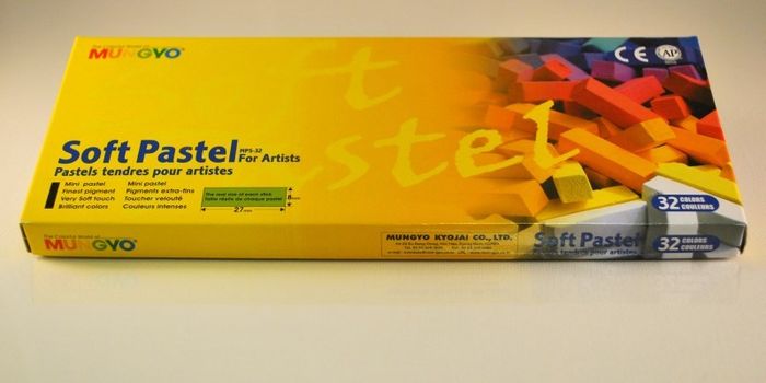 Mungyo Artist's Half Sized Soft Pastels (32 Multicolour)