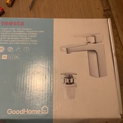 Basin mixer tap