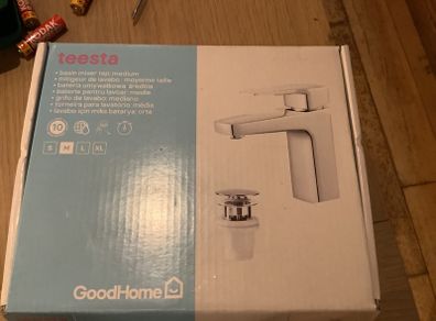 Basin mixer tap