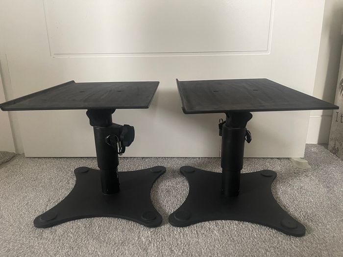 Gator Frameworks Monitor Stands