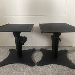 Gator Frameworks Monitor Stands