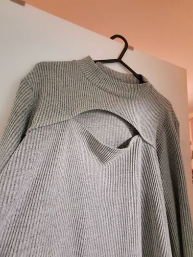 cut out top size large