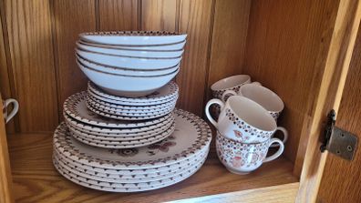 24 piece dinner set by Johnson Brothers