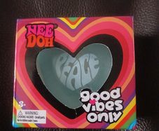 Needoh heart (peace)