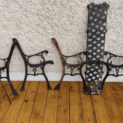 Cast iron bench ends (ONLY ONE SET LEFT)
