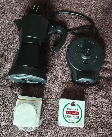 Electric Moka Pot, 6-Cup Espresso Maker, Like New, 200 Filters, Half-Dose Insert