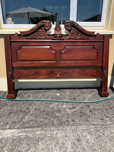 four poster bed