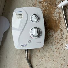 Power shower- Triton novel sr brand new