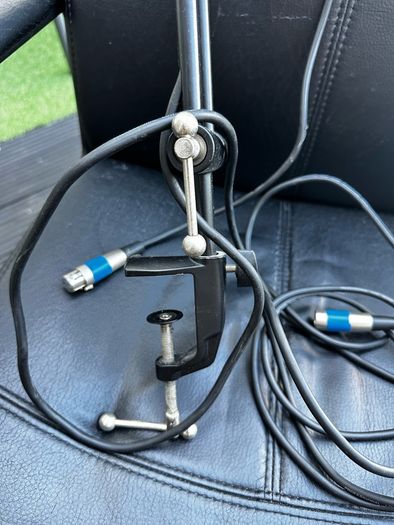 Microphone arm