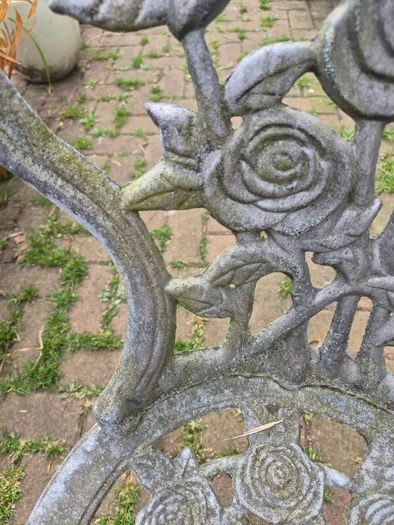 cast metal garden chairs
