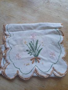 Vintage  Embroidered Settee Runner4