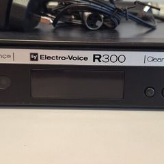 EV R300 Wireless Microphone