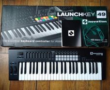 Novation Launchkey 49 Midi Controller