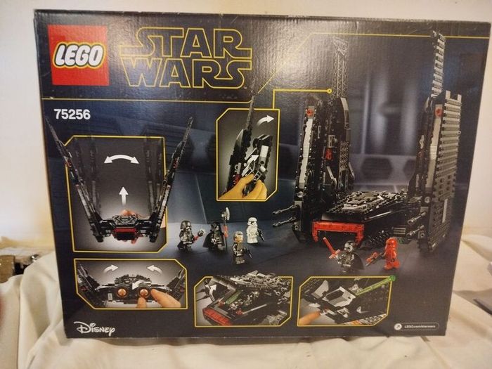Lego 75256 Kylo Ren's Shuttle