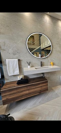 Visobath floating Nomad ex-display unit and basin