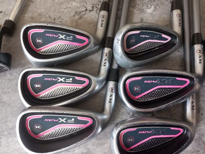 Ram lady's golf set. Left handed clubs