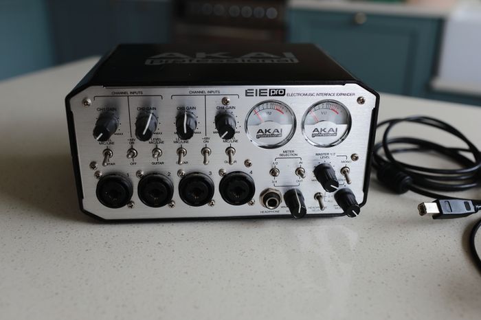 AKAI Audio Interface