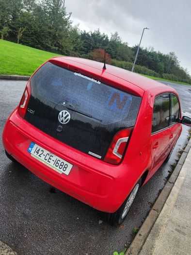 Volkswagen up! 2014