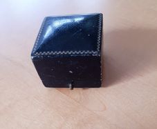 Antique Dublin ring box