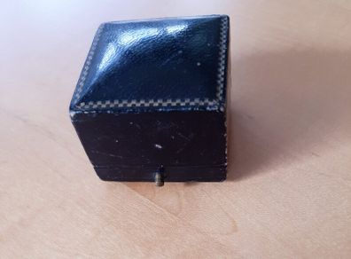 Antique Dublin ring box