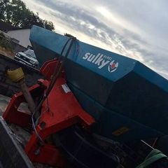 Sulky spreader