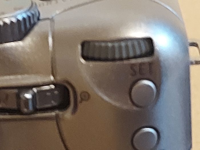 Schneider-KREUZNACH, Variogon 35mm-430mm(Equivalent) AF 12 x Optical Zoom Digital Camera, unsure of the Model, Possibly Kodak Easyshare, no Battery or Memory Card, so cannot test, Excellent cosmetic condition