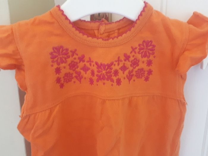 Cute top from Dunnes Stores with ruffled sleeves