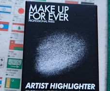Make Up For Ever Artist Highlighter in H120 Bouncy Lilac