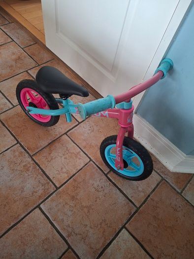 Toddler balance bike