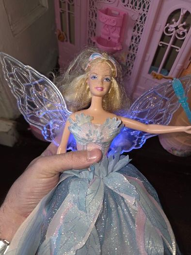 2003 Barbie Swan Lake Enchanted Castle Set