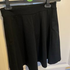 Bershka Black Skirt BNWT - M - post included