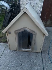dog kennel