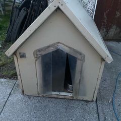 dog kennel