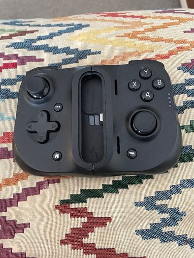 iPhone Game Controller