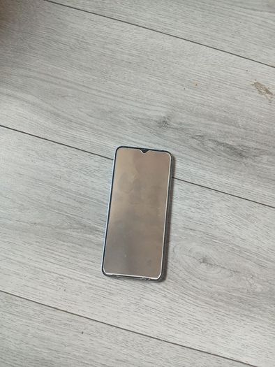 4 Samsung Mobiles (read Description)