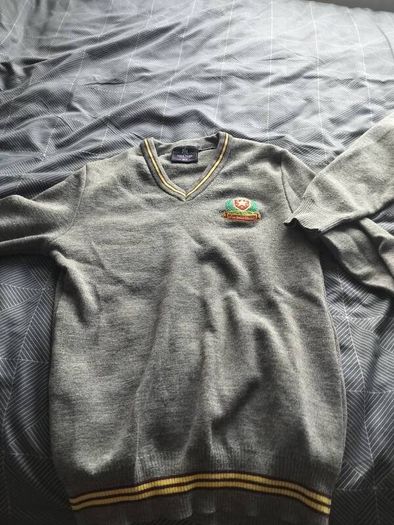 De la salle churchtown jumper size 30/31