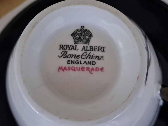 Royal Albert " Masquerade"