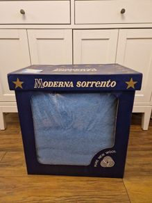 Moderna Sorrento wool blanket