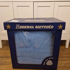 Moderna Sorrento wool blanket