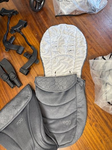 New condition Egg2 double or single pram