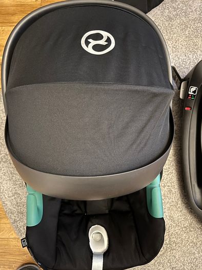 Car Seat with Base . Cybex Aton. B2 . R129