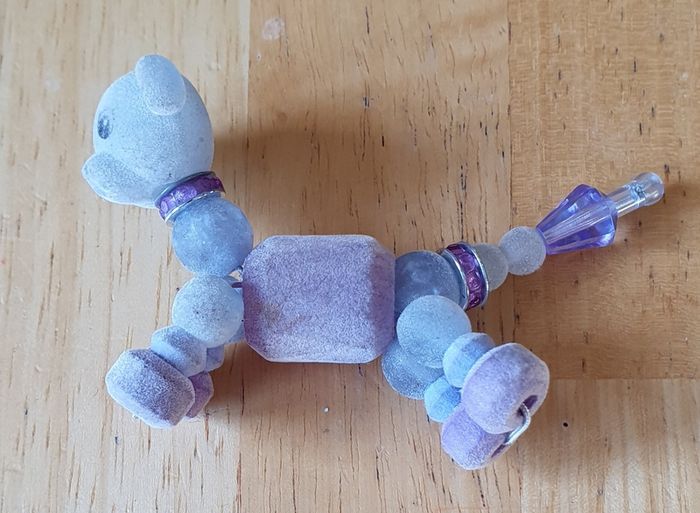 A Cute Twisty Pet Bracelet - See Pics how to Use