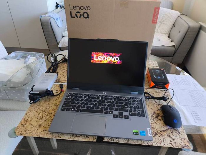 Gaming Laptop Lenovo Loq i5 12450HX 8/12 RTX3050 6gb 95w 16gb Ddr5 512GB Nvme 144hz Win11 Rgb