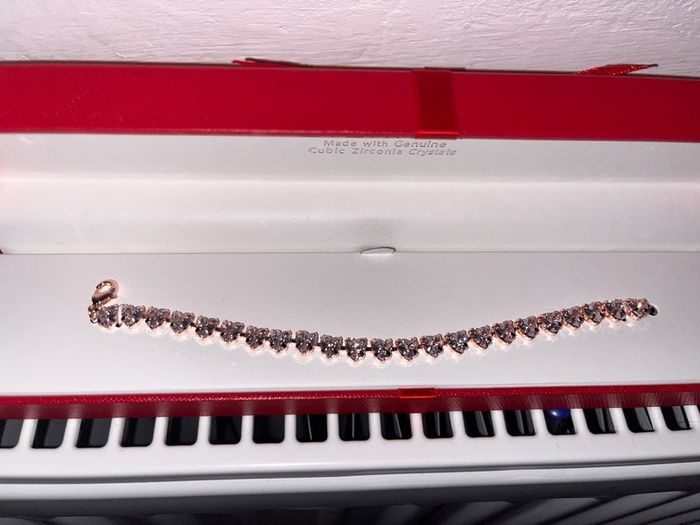 Eternity bracelet