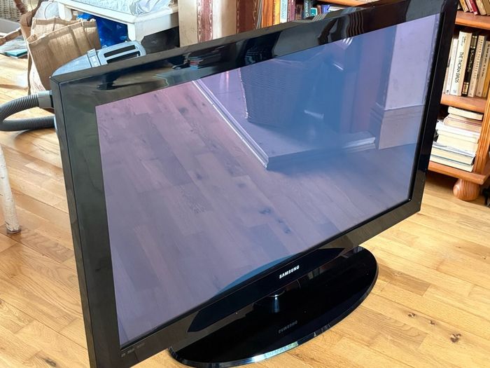 Samsung 42inch TV